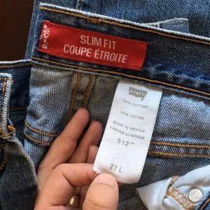 Levi’s slim fit 27L